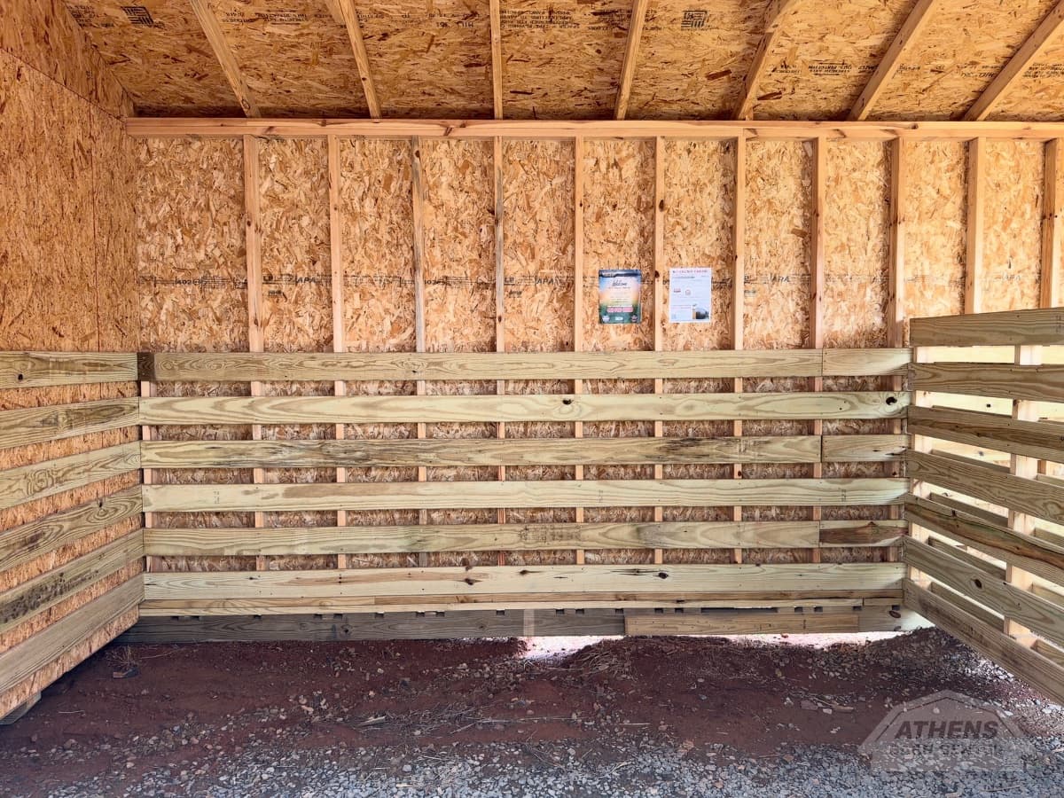 12x32 Animal Shelter – with tack room — photo 4