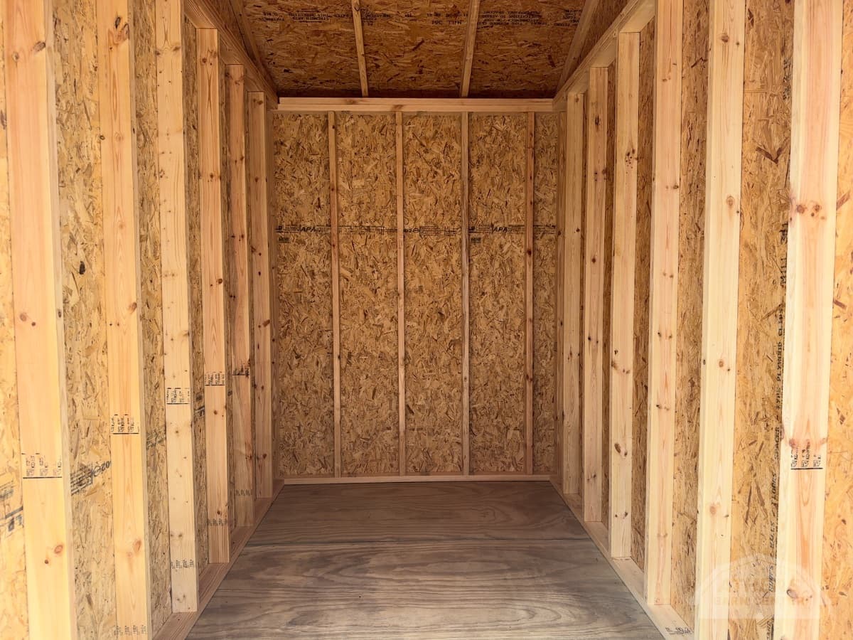 12x32 Animal Shelter – with tack room — photo 5